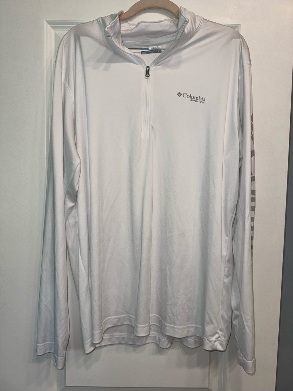 Columbia PFG White Long Sleeve 1/4 Zip Pullover